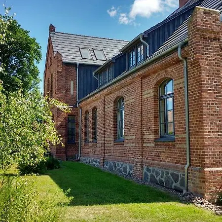 Gutshaus Altbauhof アパート