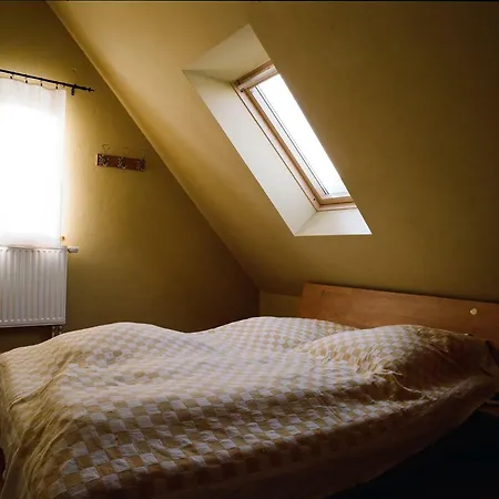 Gutshaus Altbauhof * Dargun