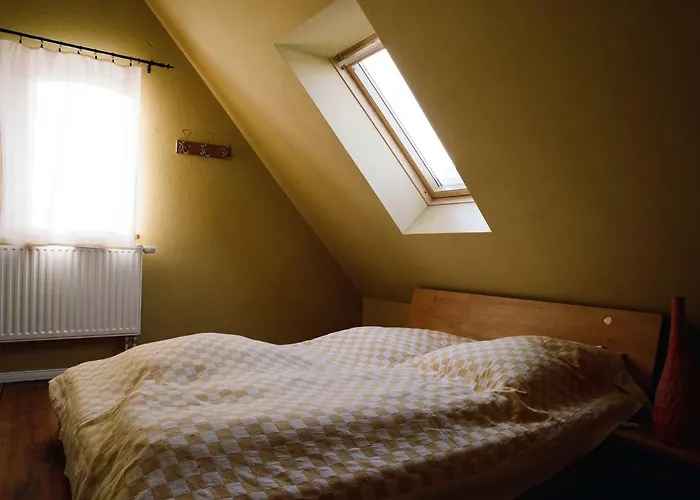 Gutshaus Altbauhof * 다르군